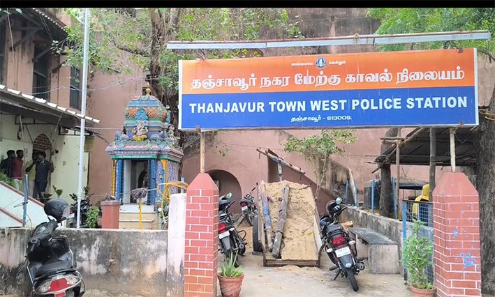 நாயை கல்லால் அடித்த நபர் குத்திக்கொலை...தஞ்சையில் அதிர்ச்சி
