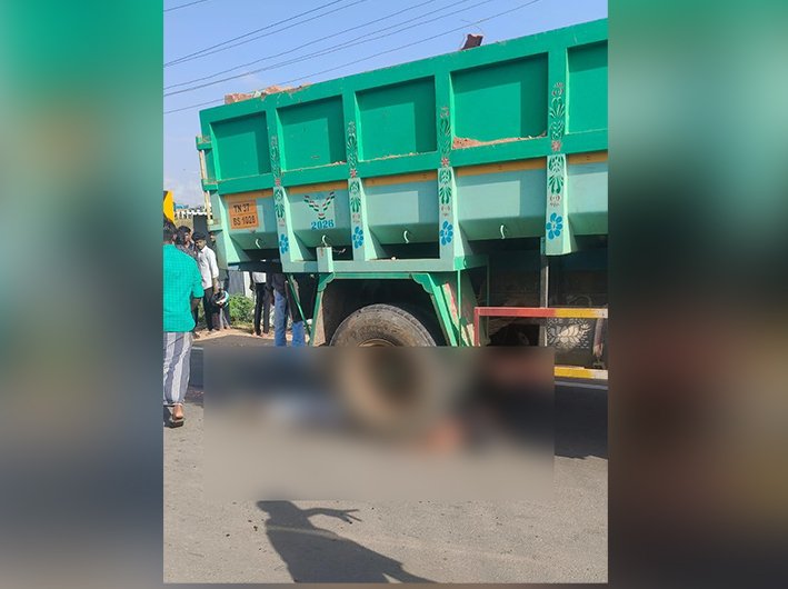 கோவை அருகே லாரி மோதி விபத்து... ஒருவர் உடல் நசுங்கி பலி...