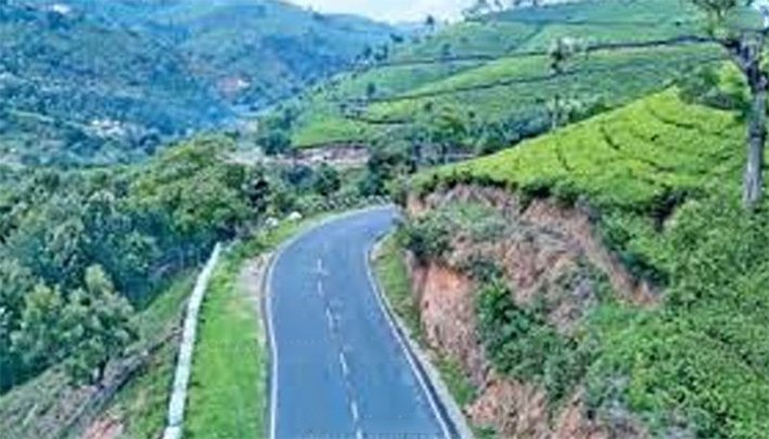 உதகை–குன்னூர் சாலையில் 4 கி.மீ. தூரத்திற்கு வாகன நெரிசல்
