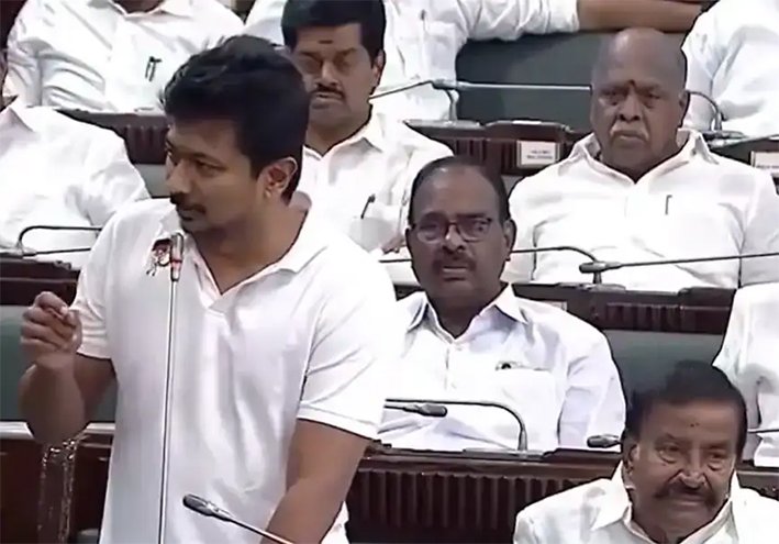 என்னுடைய அரசியல் ஆசான் திருமாவளவன்... உதயநிதி ஸ்டாலின்
