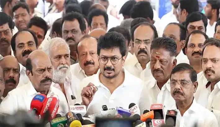 2 மாதங்களாகியும் குறுவை தொகுப்பு எங்கே?உதயநிதி கேள்வி!