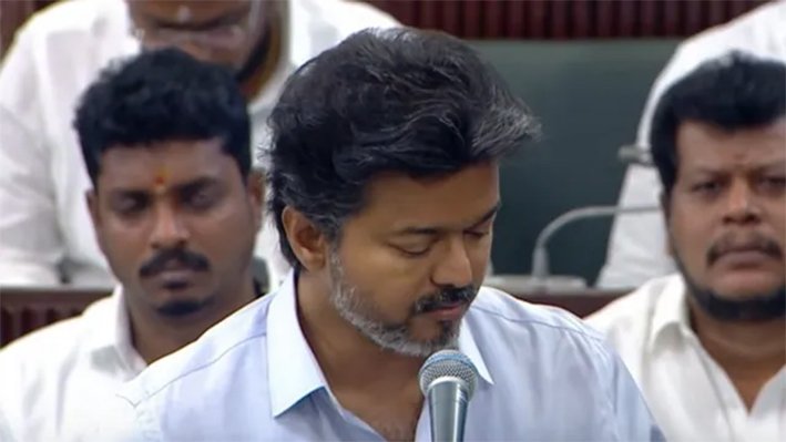 உயர்நீதிமன்றத்தில் தமிழை முதன்மை மொழியாக்க கோரி முதல்வர் தனித்தீர்மானம்