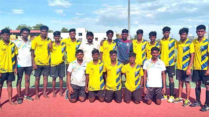 ஆண்கள் ஹாக்கியில் கோவில்பட்டி எஸ்.எஸ்.டி.எம். அசத்தல்