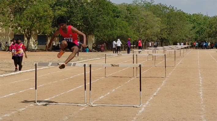 கரூரில் களைகட்டிய ஜூனியர் தடகளப் போட்டிகள்!