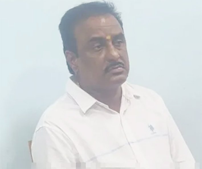 அரசு அதிகாரி வீட்டில் 7 கிலோ தங்கம், ரூ.27 லட்சம் பறிமுதல்