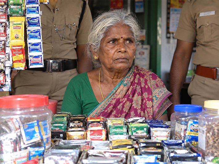 புகையிலை பொருட்கள் விற்ற மூதாட்டி கைது- திருச்சி க்ரைம்