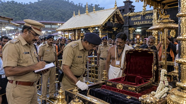 56 சவரன் கிரீடம் திருட்டு… சபரிமலையில் பெரும் பரபரப்பு