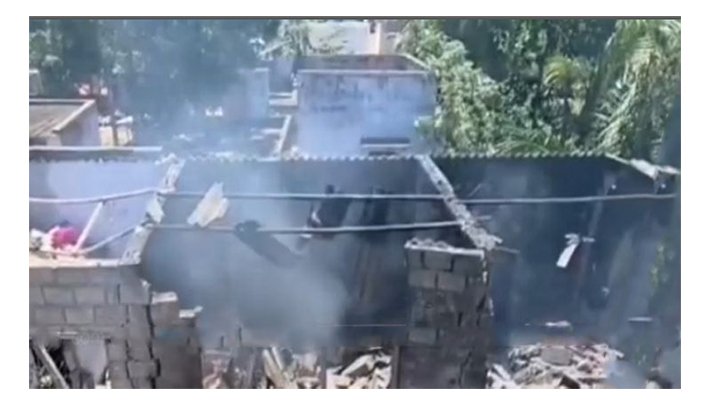 தென்காசியில் வெடி விபத்தில் 2 சிறுமிகள் படுகாயம்!
