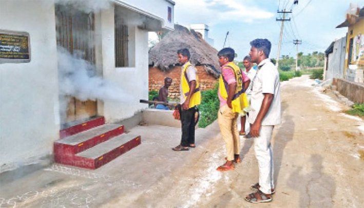 திருத்தணி ஒன்றிய பகுதியில் டெங்கு காய்ச்சல் தடுப்பு பணி தீவிரம்