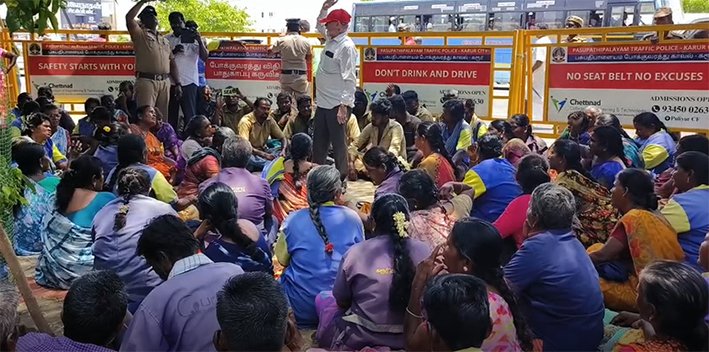 கரூரில் தூய்மைப்பணியாளர்கள் தொடர் காத்திருப்பு போராட்டம்