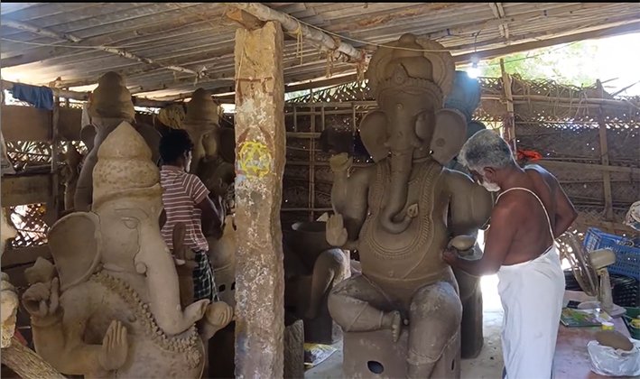 வாழ்வாதாரத்தை இழந்து நழிவடைந்து வரும் மண்பானை தொழிலாளர்கள்