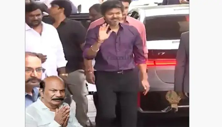 விஎஸ்பாபுவை நேரில் நலம் விசாரித்தார் முதல்வர் விஜய்