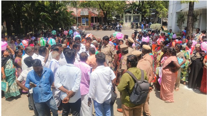 குடிநீர் கேட்டு குவிந்த பொதுமக்கள்… திருச்சி மாநகராட்சியில் பரபரப்பு!
