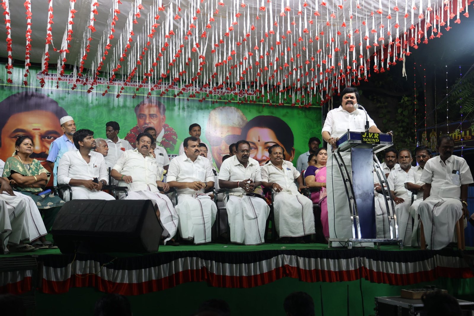 திருச்சியில் அதிமுக பொதுக்கூட்டம் முன்னாள் அமைச்சர் கே.டி. ராஜேந்திர பாலாஜி பங்கேற்பு…