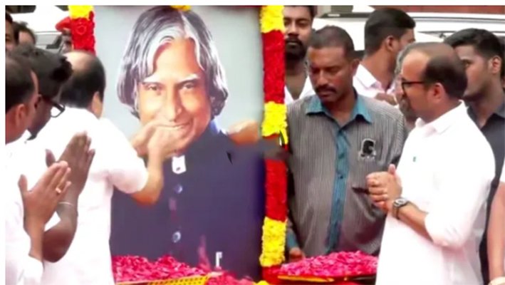 அப்துல் காலம் பிறந்தநாள்: மரியாதை செலுத்திய அமைச்சர்கள்