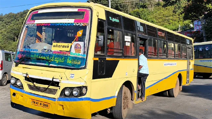 குன்னூரில் 6 நாட்களுக்குப் பிறகு மீண்டும் துவங்கிய அரசு பஸ் சேவை
