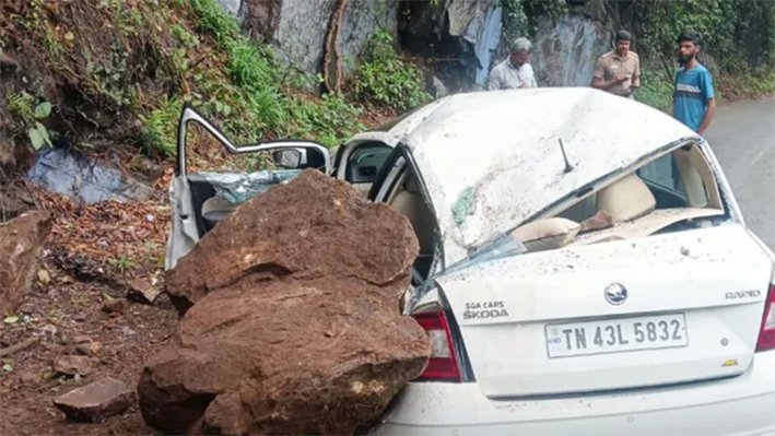 நீலகிரியில் கார் மீது விழுந்த பாறைகள்- ஒருவர் பலி-சோகம்
