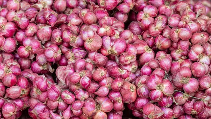 சின்ன வெங்காயம் கிலோ 160 வரை விற்பனை-