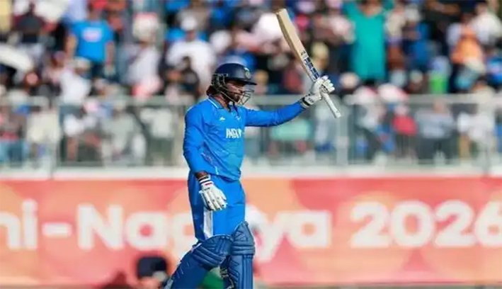 பாகிஸ்தானுக்கு 212 ரன் இலக்கு நிர்ணயித்தது இந்தியா