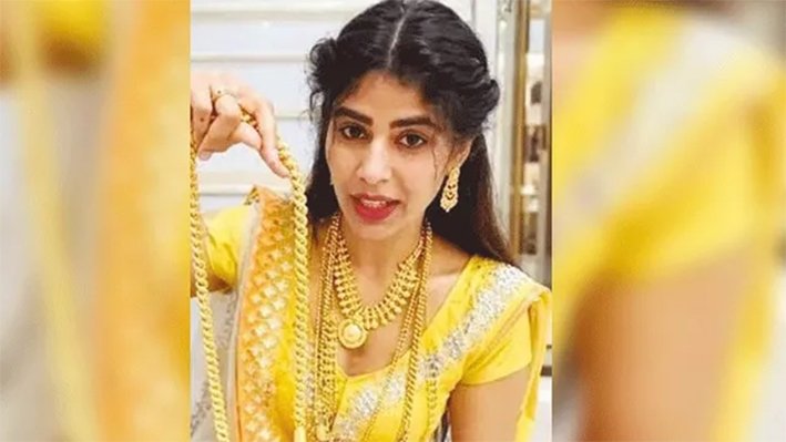 நகை பறித்ததாக வழக்கு-மதுமிதா மீதான புகாரில் விசாரணை துவக்கம்