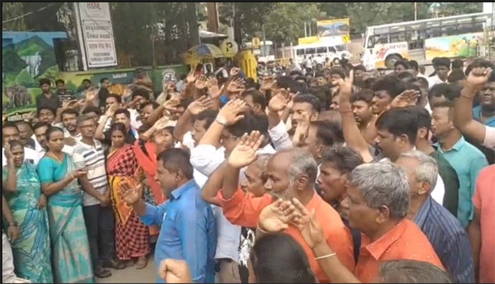 கோவை அகிலன் தற்கொலை விவகாரம் –14 அமைப்புகள் ஆட்சியரிடம் மனு!