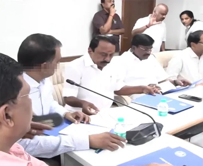 பருவமழை முன்னெச்சரிக்கை ஏற்பாடுகள் - அமைச்சர் செங்கோட்டையன் தகவல்