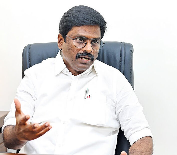 வாக்களித்த மக்களுக்கு நன்றி.. திமுக வேட்பாளர் ஐ.பரந்தாமன்