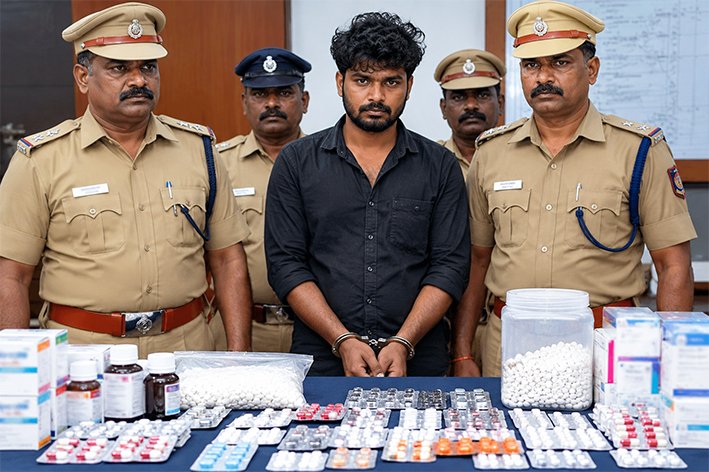 திருச்சியில் போதை மாத்திரை விற்ற வாலிபர் கைது