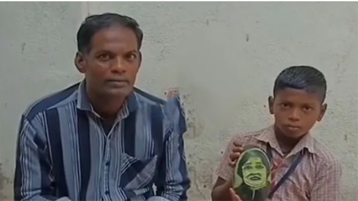 தர்பூசணியில் கலாம் உருவம்: அரசு பள்ளி மாணவன் அசத்தல்