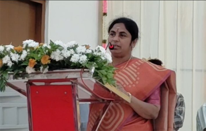 கர்ப்பிணிகள் நல்ல புத்தகங்கள் படிக்க வேண்டும்- அமைச்சர் விஜயலட்சுமி!